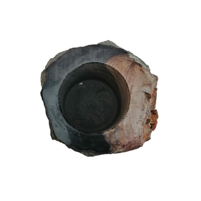 Gobelet en bois fossilisé naturel