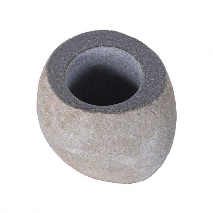 pot en pierre de riviere