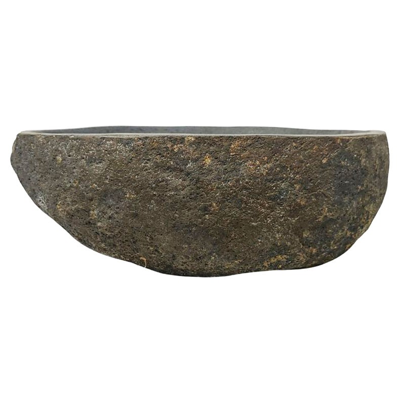 Vasque en pierre de rivière n°367 - Taille M
